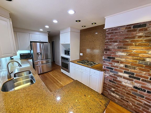 4th image of 1220 El Toro Way