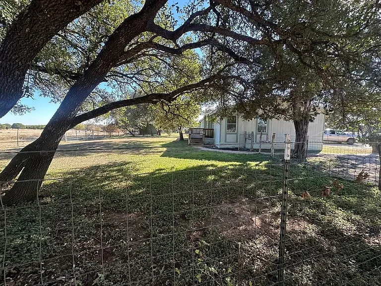 2710 County Road 285 — Photo 14