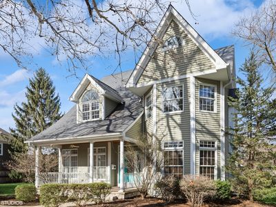 719 N Center St, Naperville, IL, 60563