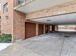 1591 E Thacker St APT 201, Des Plaines, IL 60016