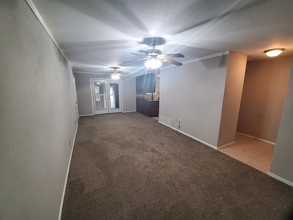 3rd image of 7020 Crabtree Ln