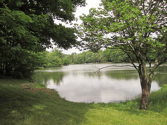 Lake/Water View: THIS 10 ACR
