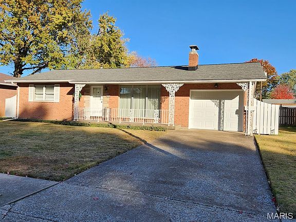 3rd image of 3234 Princeton Dr