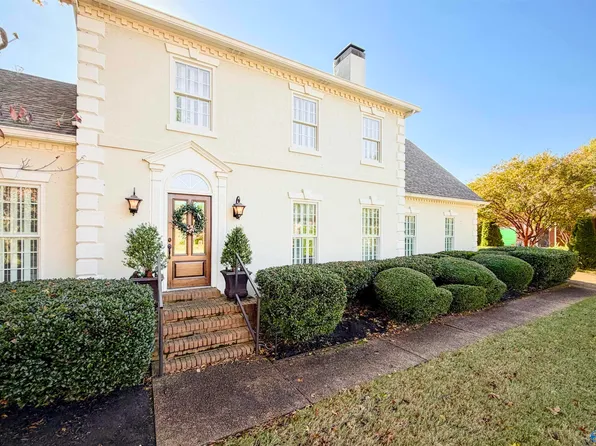 2203 Century Ct SE, Decatur, AL 35601