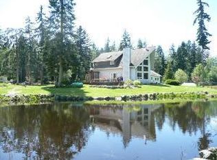 935 Bunch Ln, Oak Harbor, WA 98277