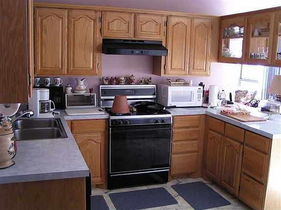 4th image of 3030 Shady Oaks Dr