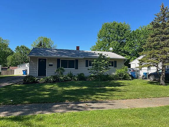 2nd image of 511 Glenwood Dr
