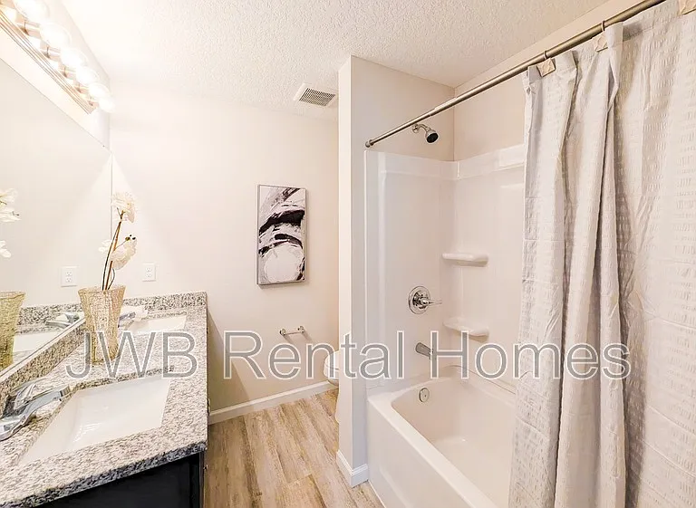1284 Pangola Dr — Photo 11