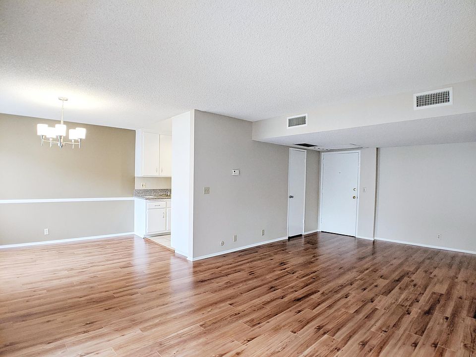 1st image of 366 S Mentor Ave APT 209