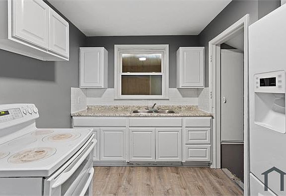 5th image of 8473 Rosemont Ave
