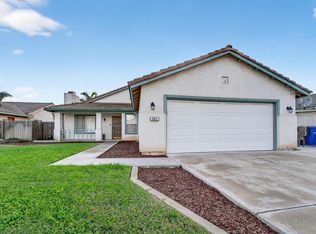 907 E Palm Drive, Hanford, CA 93230