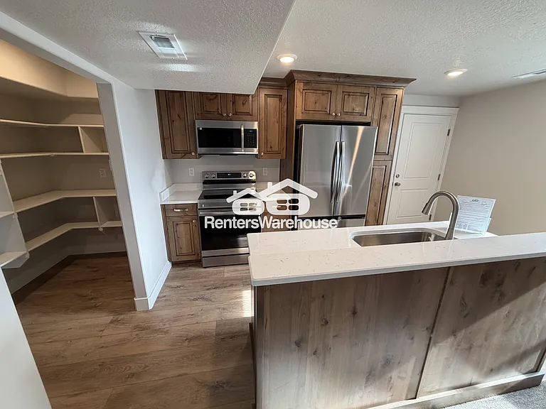 373 N 2625 W — Photo 6