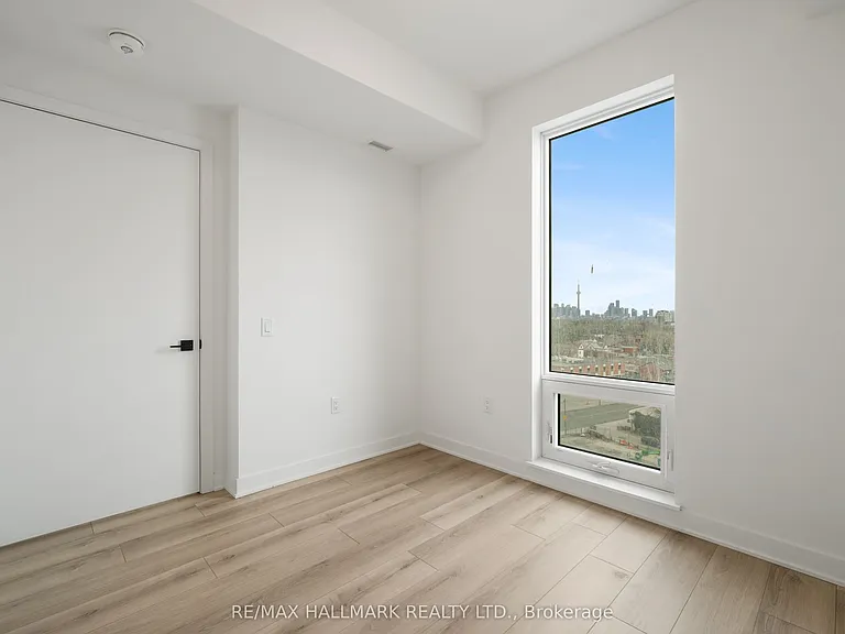 1185 Dupont St #627 — Photo 16