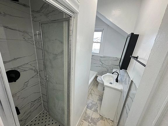5th image of 52 Lehigh Ave #6C