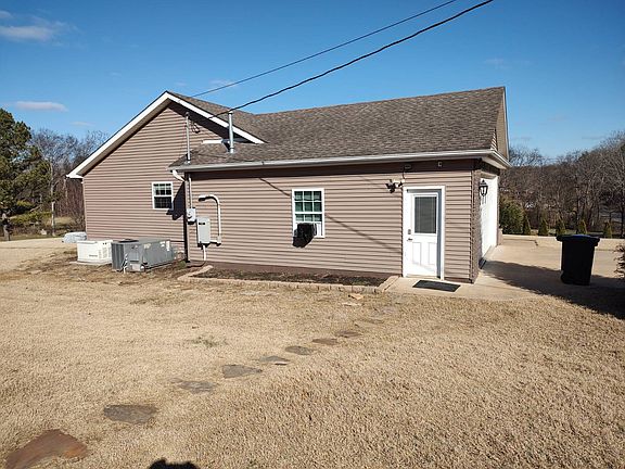 3rd image of 660 Log Cabin Rd