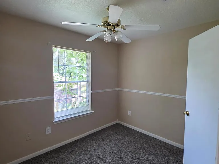 24023 Strong Pine Dr — Photo 8