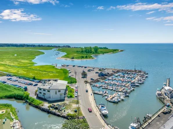 80 Seaview Terrace #12, Guilford, CT 06437