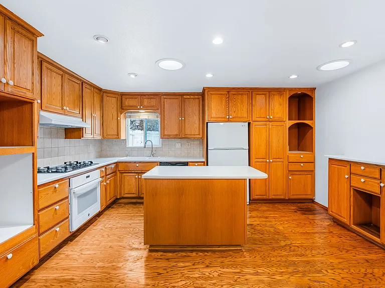 2039 Village Wood Rd — Photo 21