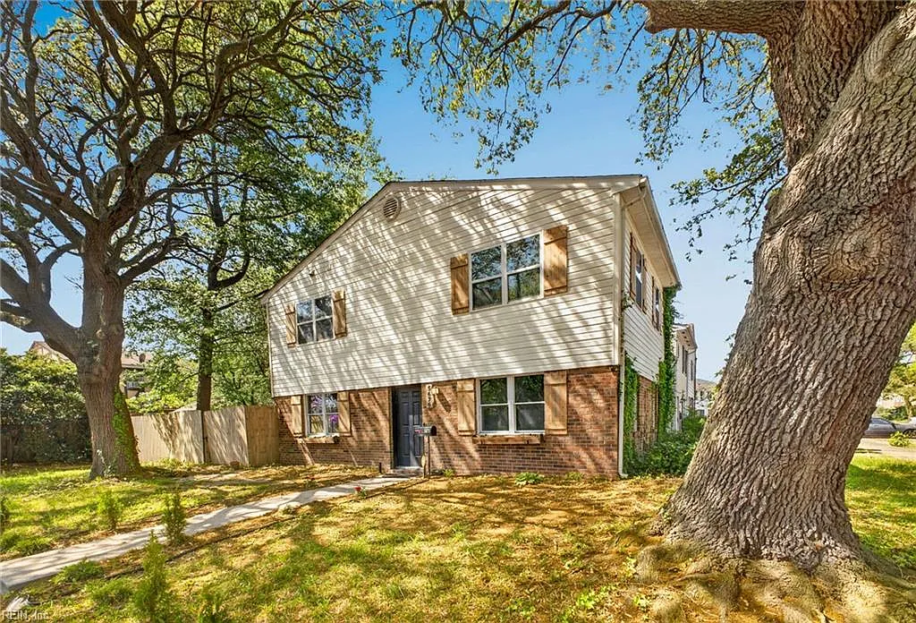 Building Photo - 5676 Weblin Dr