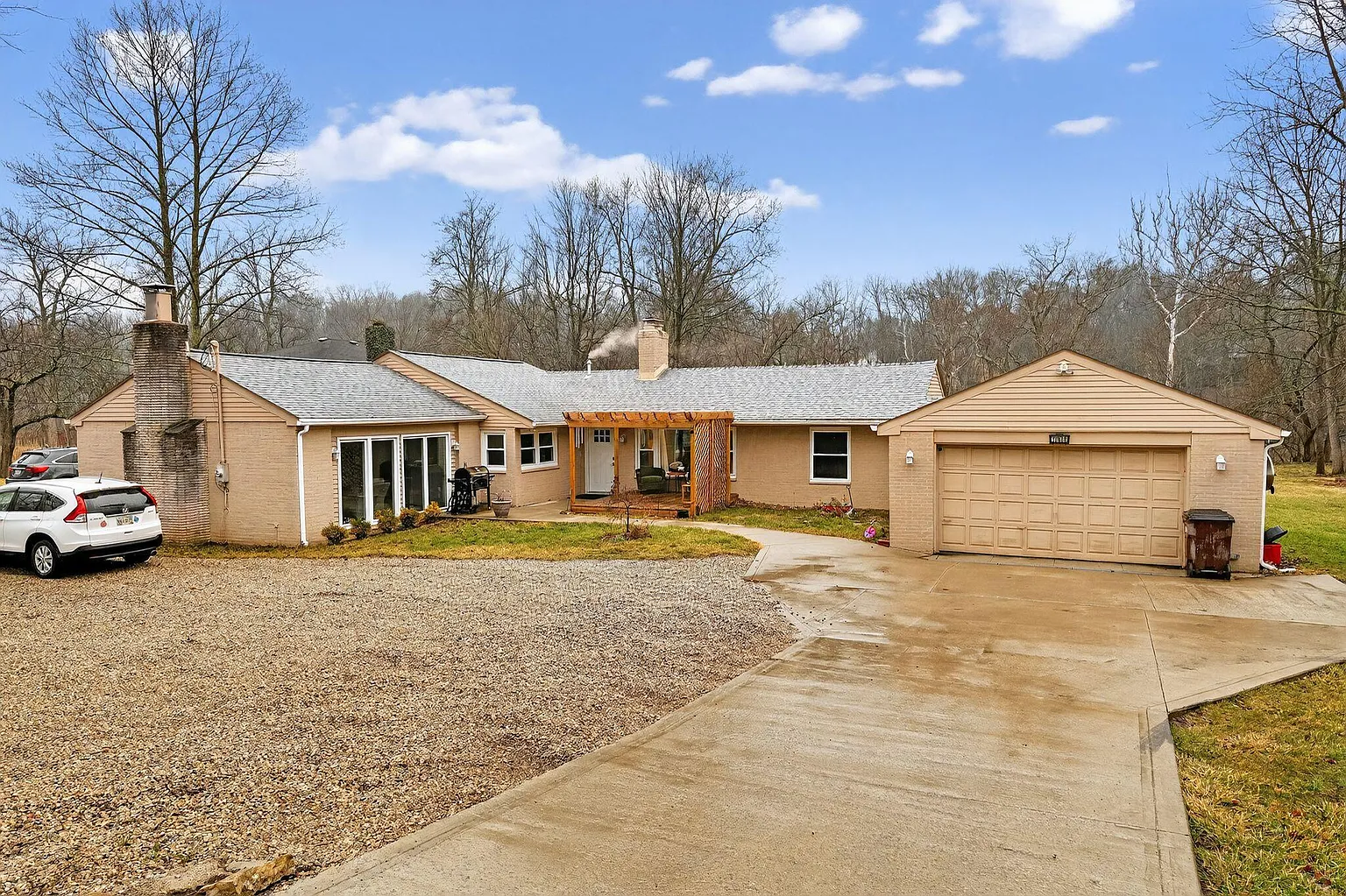 10618 Riverside Dr photo 1