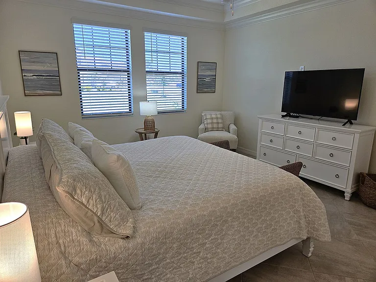 10042 Crooked Creek Dr #103 — Photo 32
