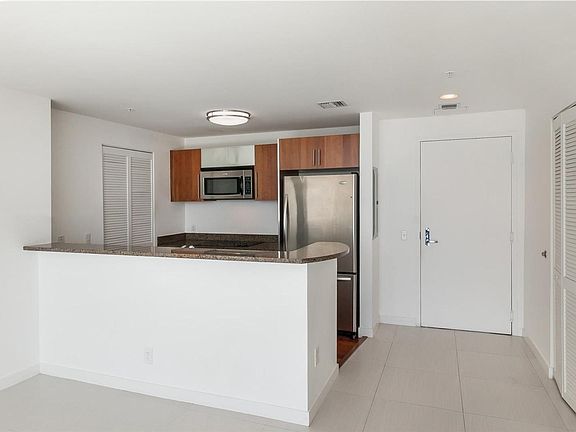 2nd image of 300 S Biscayne Blvd #3515