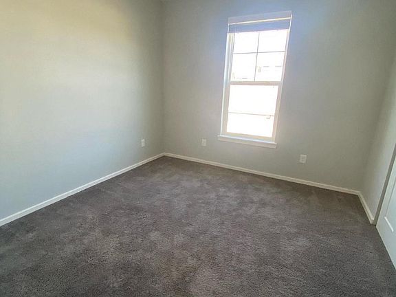 4th image of 360 Duneland Dr #202