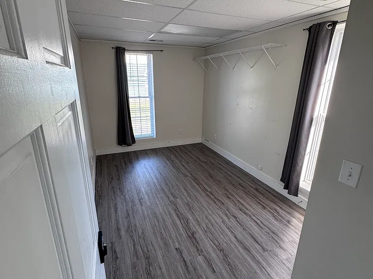 91 N Maple St — Photo 8