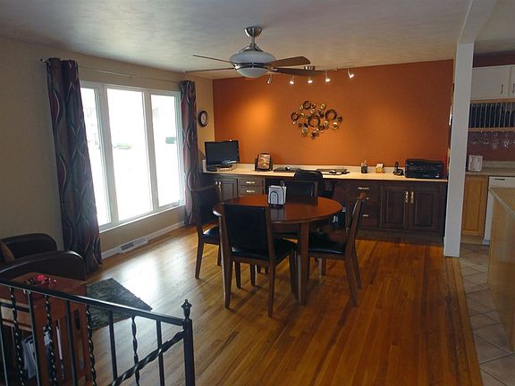 3rd image of 2608 Prescott Dr