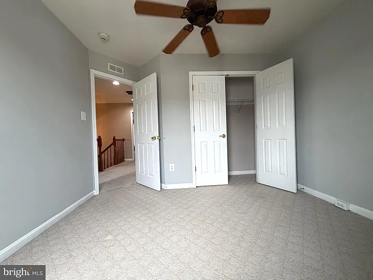21831 Ladyslipper Sq — Photo 41