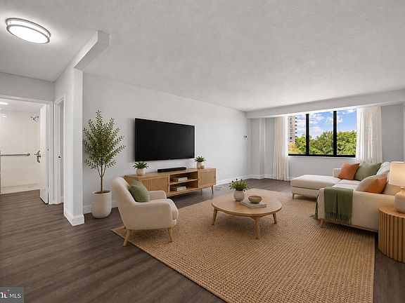 2nd image of 5225 Pooks Hill Rd APT 321S