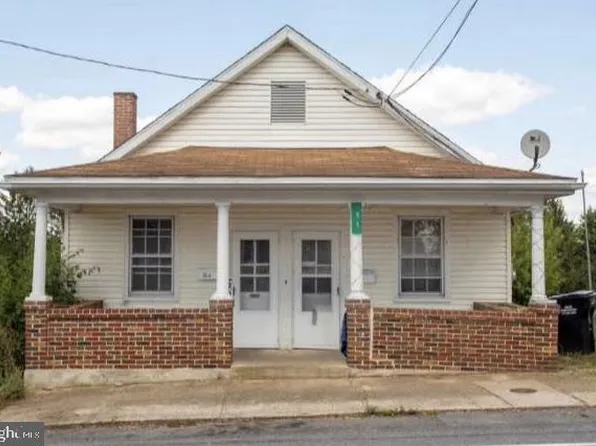31 E Main St, Fayetteville, PA 17222