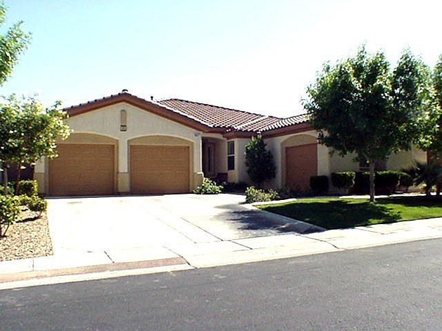 Great Pool Home in Gated Community