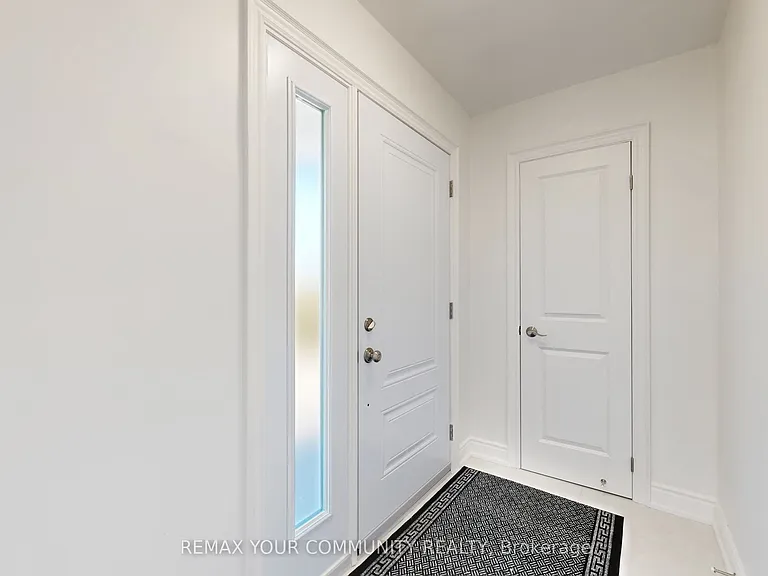 135 Searle Ave — Photo 3