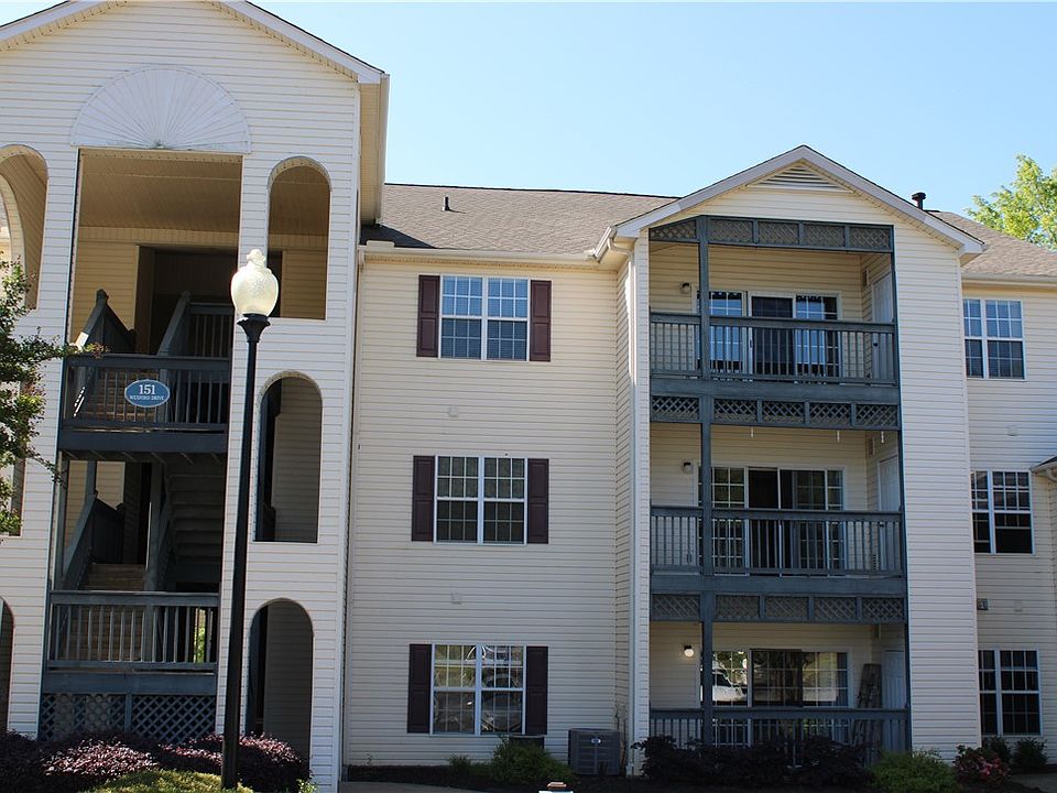 1st image of 151 Wexford Dr Unit 302