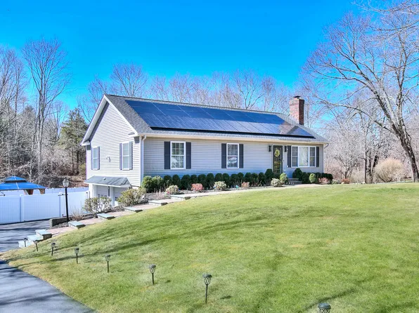 82 Berkshire Road, Newtown, CT 06482