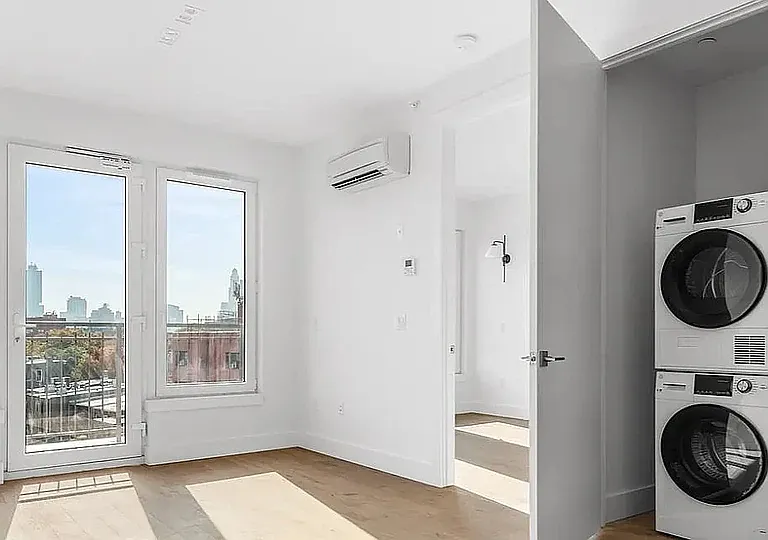 58 Vanderbilt Ave #7N — Photo 7