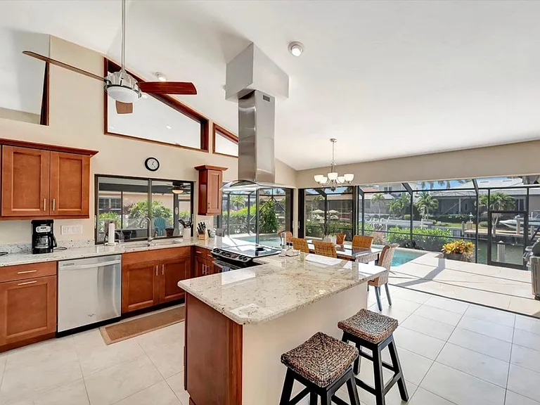 1539 Buccaneer Ct — Photo 30