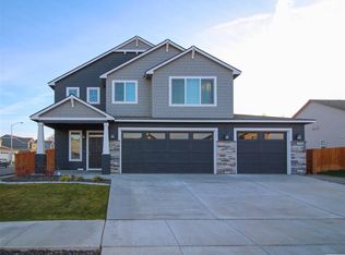 6555 W 33rd Pl, Kennewick, WA 99338