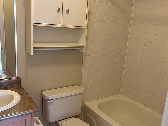 5th image of 36 Ellesmere St