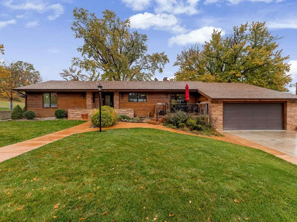 930 Saint Francis St, Rapid City, SD 57701