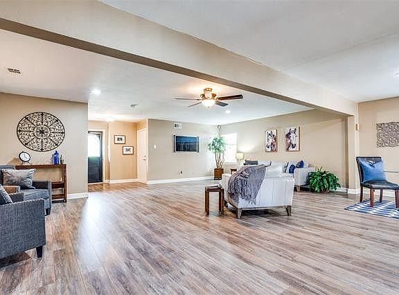 3rd image of 13414 Mount Castle Dr
