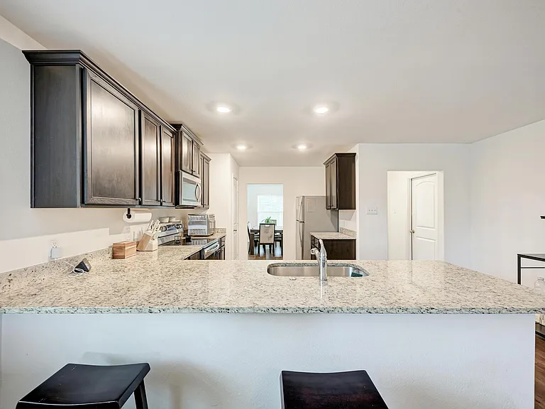 132 Maywood Ln — Photo 11