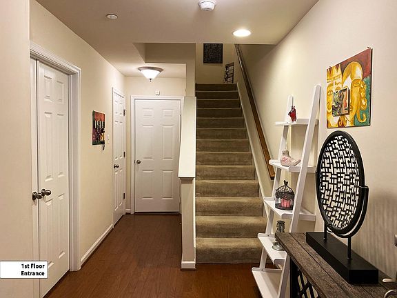 4th image of 7219 Silver Thorn Way