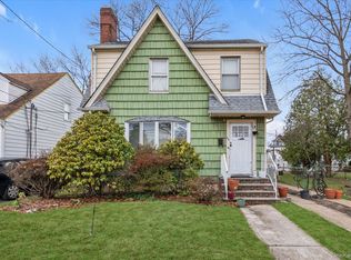 65 Belmont Parkway, Hempstead, NY
