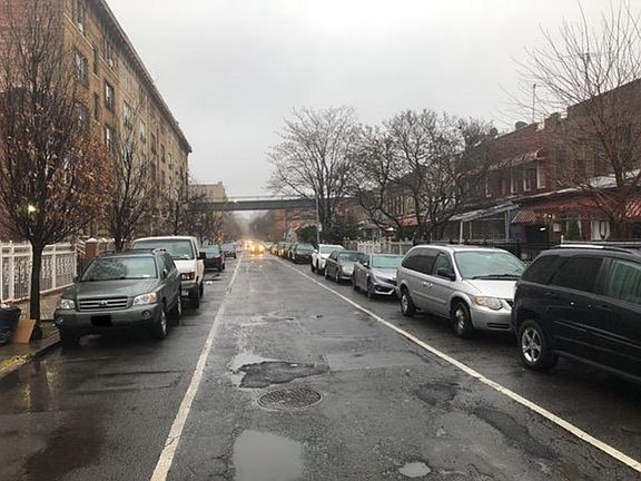 4th image of 1235 Evergreen Ave