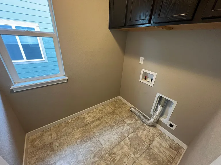 2466 Ellingwood Dr — Photo 15