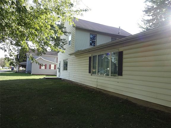 2nd image of 833 Eastern Ave