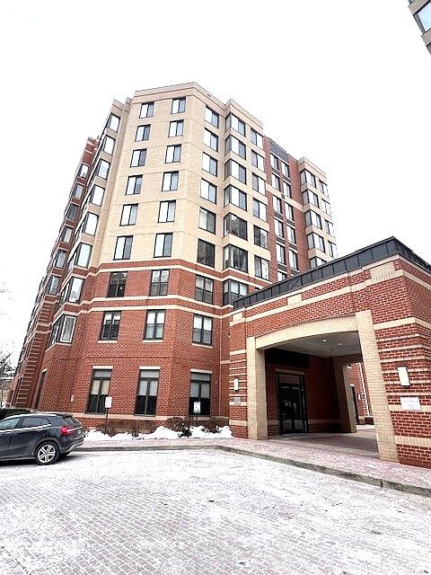 1st image of 2220 Fairfax Dr APT 702