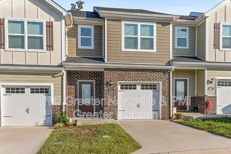3 bed, 2.5 bath, 1587 sqft, $1,950 — Photo 4